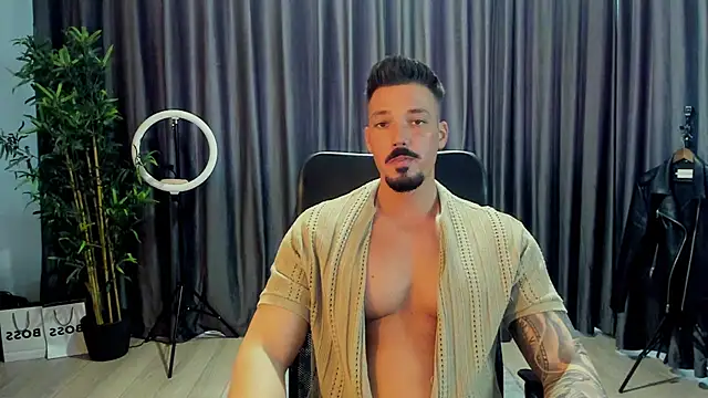 Snapshot of HaydenSpearss chatting on 04-15-26, 12:34 HaydenSpearss online show from 04-15-26, 12:34