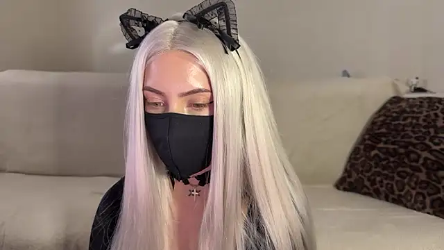 michiko  online show from 03-26-26, 12:11