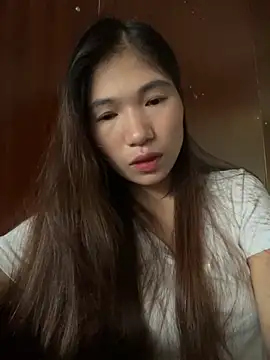 Snapshot of MinzHy chatting on 09-29-25, 03:11 MinzHy online show from 09-29-25, 03:11