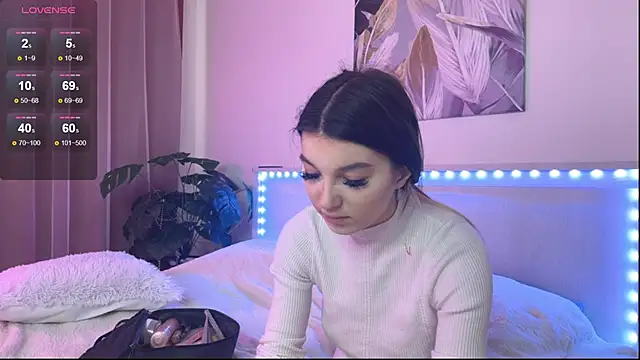 Veronica leal online show from 12-15-25, 10:52