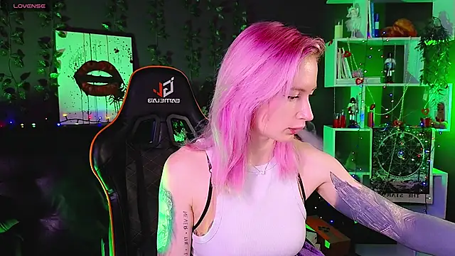  HelenCarter online show from 03-07-25, 08:44