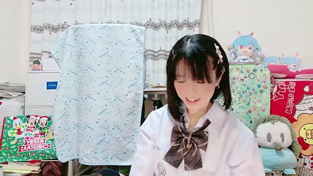 renapiyon8182 online show from 02-15-25, 07:17