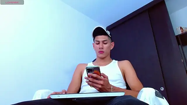 Valerio 20 online show from 03-17-25, 07:48