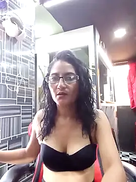 AdelinaMiran90 online show from 09-17-25, 03:03