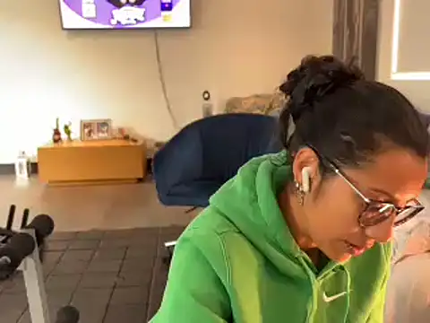 Snapshot of fergie21 chatting on 10-16-25, 12:50 fergie21 online show from 10-16-25, 12:50