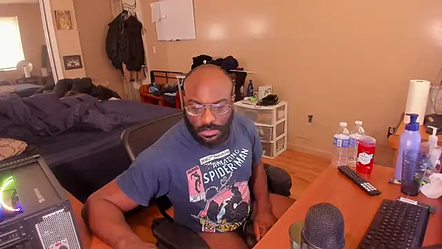 Snapshot of MrChuckDailyXXX chatting on 01-02-25, 04:46 MrChuckDailyXXX online show from 01-02-25, 04:46