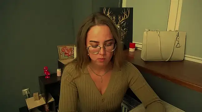 luxie milady online show from 12-03-24, 03:00