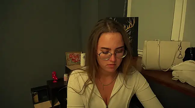 luxie milady online show from 12-05-24, 05:17