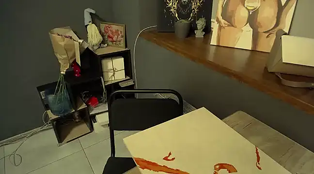 luxie milady online show from 02-11-25, 01:30