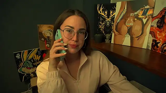 luxie milady online show from 04-17-26, 01:14