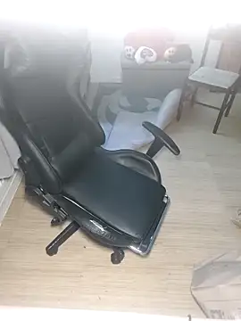 Snapshot of uniquechina69 chatting on 02-27-25, 05:24 uniquechina69 online show from 02-27-25, 05:24