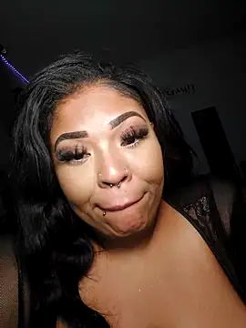 Snapshot of uniquechina69 chatting on 03-08-25, 05:49 uniquechina69 online show from 03-08-25, 05:49