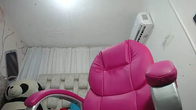 EMMA SWEETT1 online show from 11-14-25, 12:48