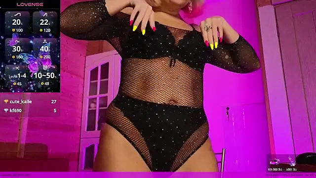 Snapshot of EVAshinyGIRL chatting on 03-05-25, 07:06 EVAshinyGIRL online show from 03-05-25, 07:06