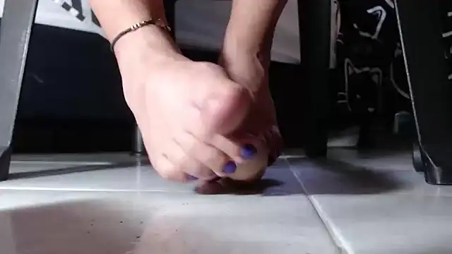 carlajames  online show from 12-14-24, 01:50