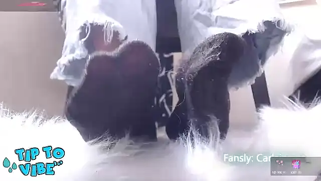 carlajames  online show from 01-10-25, 08:26