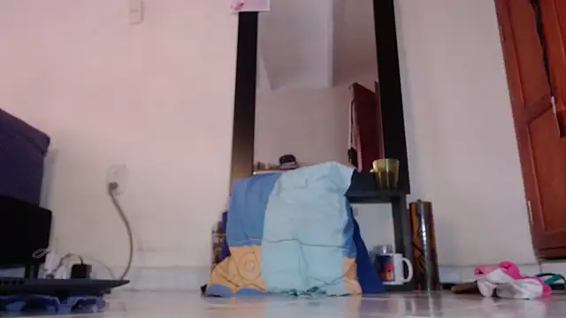 carlajames  online show from 10-03-25, 11:29