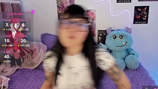 Snapshot of naoko_kirino chatting on 12-18-25, 04:18 naoko kirino online show from 12-18-25, 04:18