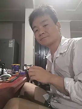 Snapshot of kisstoyousoon2024 chatting on 11-06-25, 10:21 kisstoyousoon2024 online show from 11-06-25, 10:21