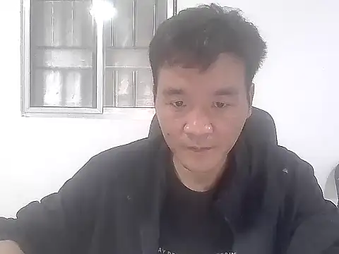 kisstoyousoon2024 online show from 11-16-25, 09:48