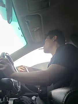 kisstoyousoon2024 online show from 12-20-25, 05:47