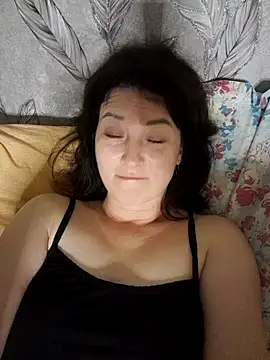 Snapshot of MriaLove31 chatting on 09-16-25, 09:38 MriaLove31 online show from 09-16-25, 09:38