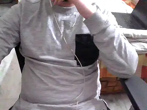 Snapshot of raka120294 chatting on 12-17-24, 11:28 raka120294 online show from 12-17-24, 11:28