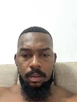 Snapshot of Destrozador415 chatting on 03-05-25, 02:45 Destrozador415 online show from 03-05-25, 02:45