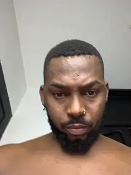 Snapshot of Destrozador415 chatting on 01-10-26, 02:13 Destrozador415 online show from 01-10-26, 02:13