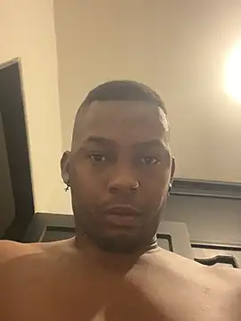 Snapshot of Destrozador415 chatting on 02-12-26, 11:05 Destrozador415 online show from 02-12-26, 11:05