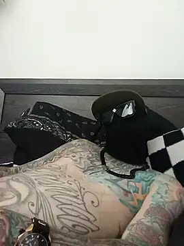 Slunghung79 online show from 10-16-25, 10:11