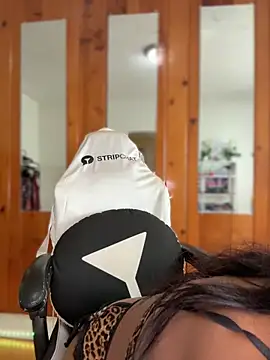 Blazerina online show from 04-26-26, 05:43