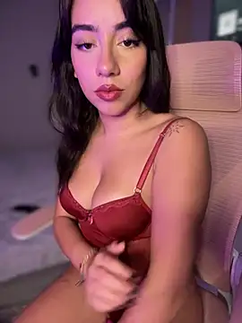 Snapshot of veronicaapink chatting on 03-12-25, 03:46 veronicaapink online show from 03-12-25, 03:46