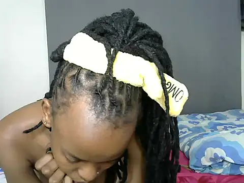 pretty betty online show from 03-17-25, 07:37