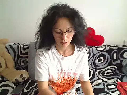 Emmatoo online show from 04-12-26, 09:14