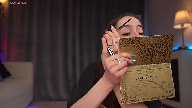 Amely Young online show from 04-22-26, 03:09