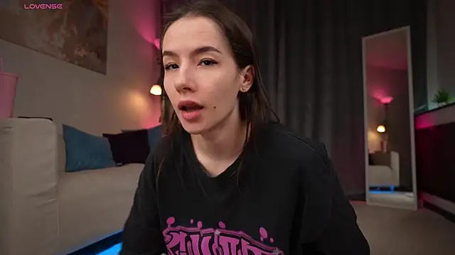 Amely Young online show from 04-27-26, 01:25