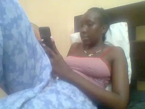 Snapshot of Pretty_ellahh chatting on 01-14-26, 11:49 Pretty ellahh online show from 01-14-26, 11:49