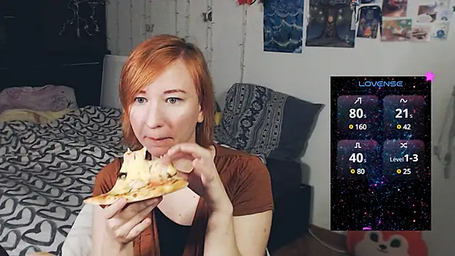 Snapshot of licentia__poetica chatting on 02-10-25, 12:08 licentia  poetica online show from 02-10-25, 12:08