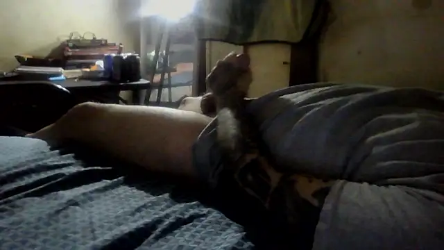 Snapshot of demonsemen1980 chatting on 12-15-25, 04:06 demonsemen1980 online show from 12-15-25, 04:06