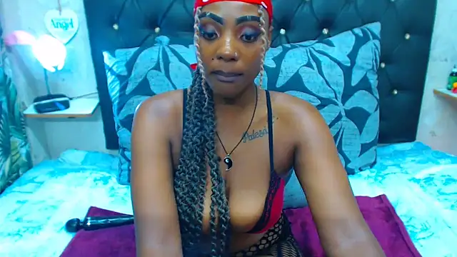 Snapshot of SAVAGExBOO chatting on 12-18-24, 07:08 SAVAGExBOO online show from 12-18-24, 07:08