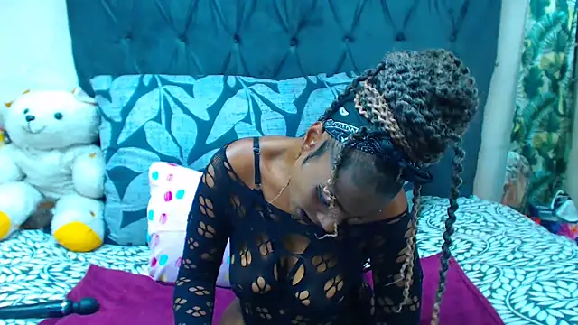 Snapshot of SAVAGExBOO chatting on 01-22-25, 12:48 SAVAGExBOO online show from 01-22-25, 12:48