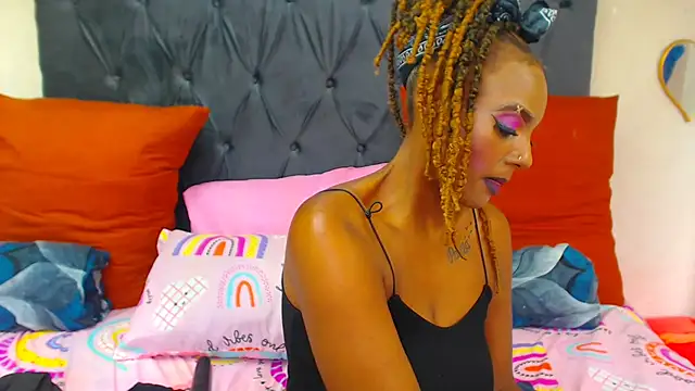 Snapshot of SAVAGExBOO chatting on 02-19-25, 11:49 SAVAGExBOO online show from 02-19-25, 11:49