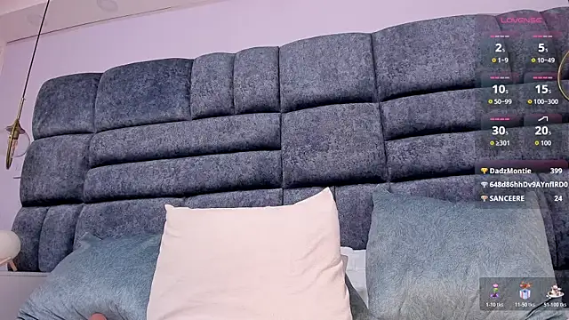 sofia samuels online show from 10-26-25, 04:35