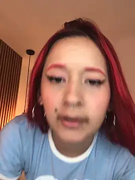 Snapshot of HannaRed_ chatting on 03-13-25, 06:34 HannaRed  online show from 03-13-25, 06:34