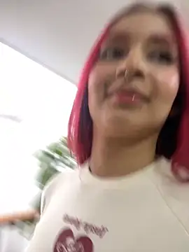 Snapshot of HannaRed_ chatting on 10-09-25, 06:17 HannaRed  online show from 10-09-25, 06:17