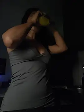 Pamela Rosal online show from 11-19-25, 02:22