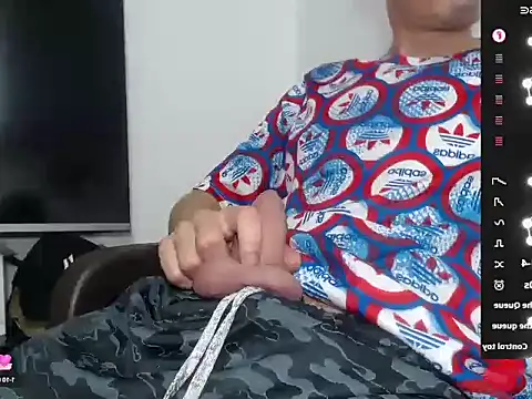 Snapshot of trebollhht chatting on 01-09-25, 02:07 trebollhht online show from 01-09-25, 02:07