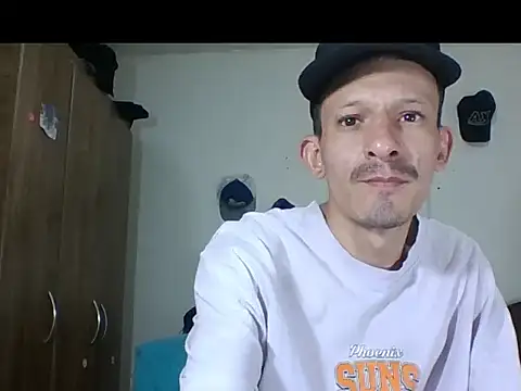 Snapshot of trebollhht chatting on 01-31-25, 08:22 trebollhht online show from 01-31-25, 08:22