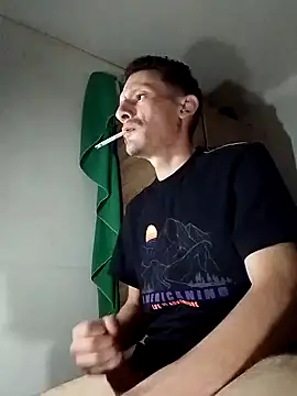 Snapshot of trebollhht chatting on 02-10-25, 01:57 trebollhht online show from 02-10-25, 01:57